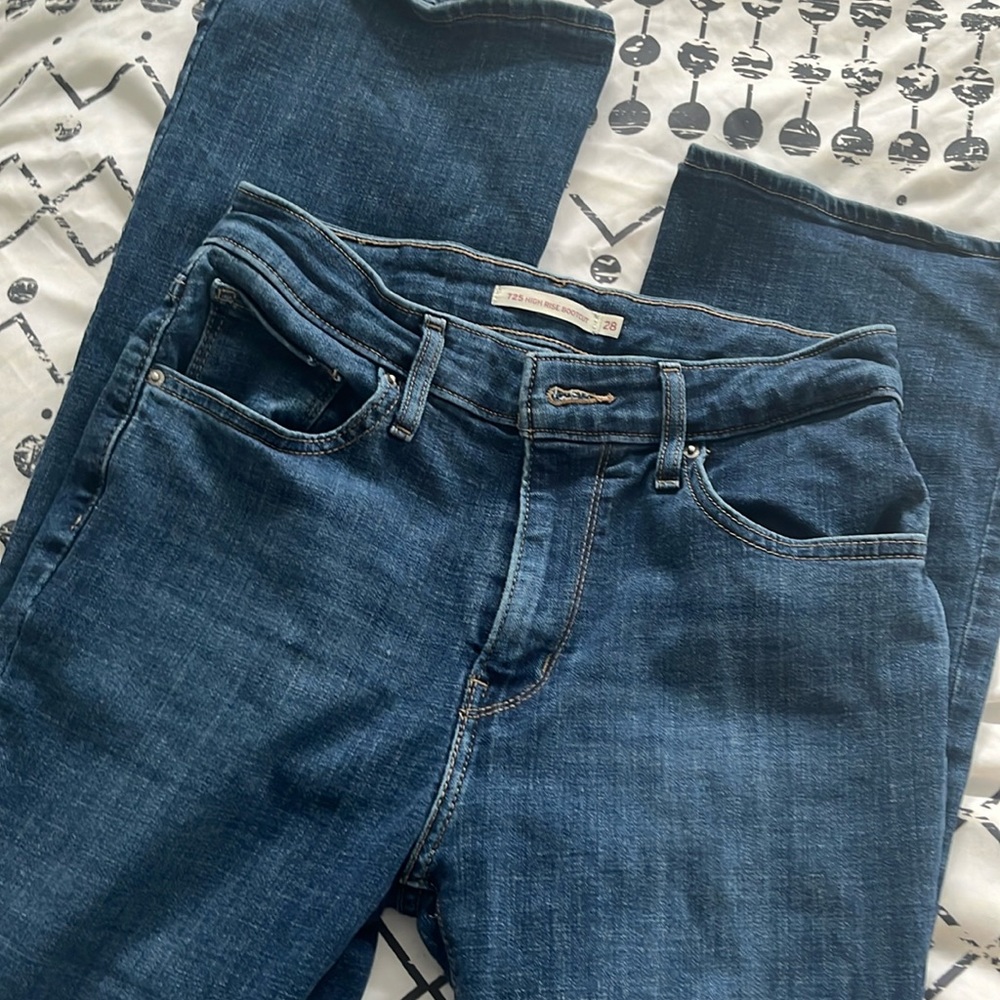 Levi’s 725 Size 28